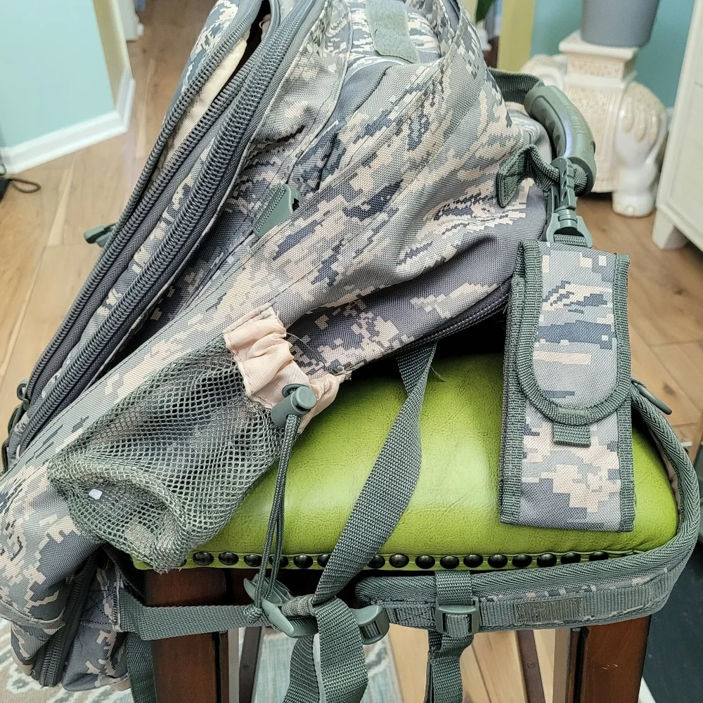 Code Alpha Backpack - Picture 8 of 12